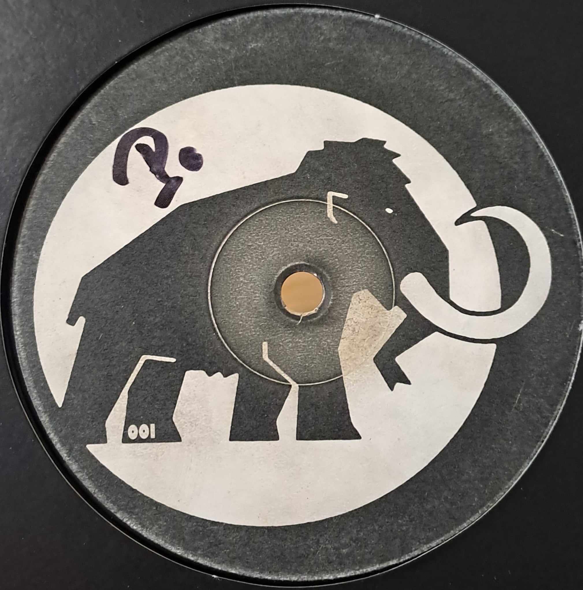 Mammut 01 - vinyle freetekno